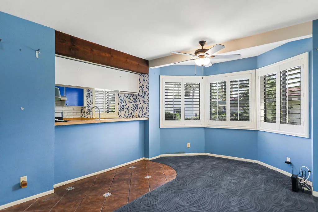 2023 N Via Miraleste Unit  home-pic-11