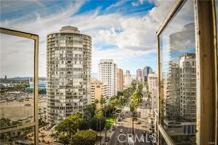 800 E Ocean Boulevard 1010, Long Beach, California 90802 home-pic-2