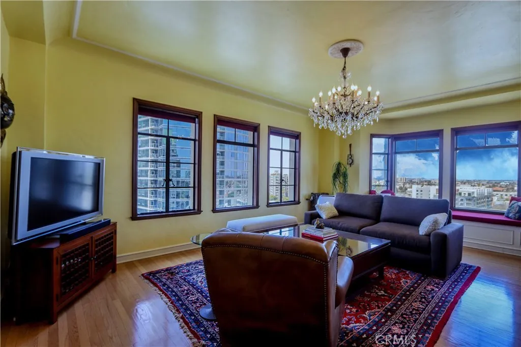 800 E Ocean Boulevard 1010, Long Beach, California 90802 home-pic-3