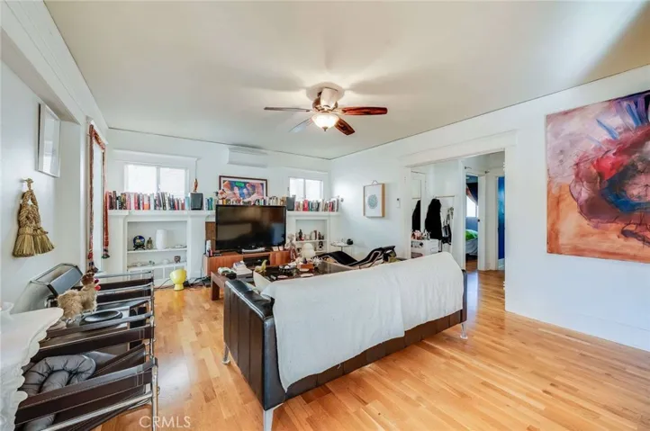 Front Unit Living Room