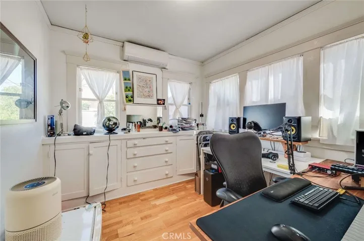 Front Unit Bedroom / Office