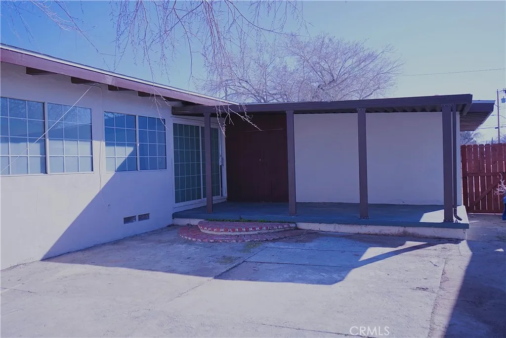 755 W Holguin, Lancaster, California 93534 home-pic-14