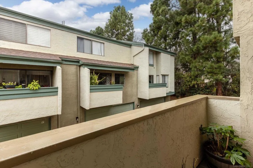 3320 Caminito Eastbluff 135, La Jolla, California 92037 home-pic-31