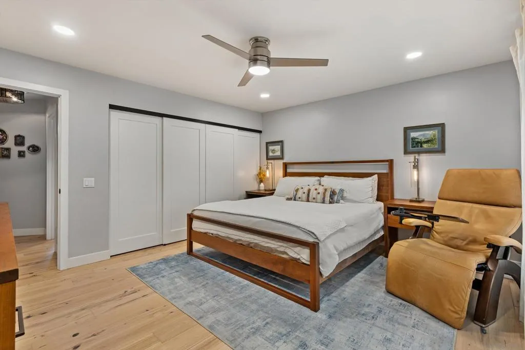 3320 Caminito Eastbluff 135, La Jolla, California 92037 home-pic-17