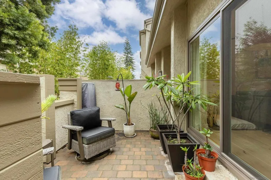 3320 Caminito Eastbluff 135, La Jolla, California 92037 home-pic-30