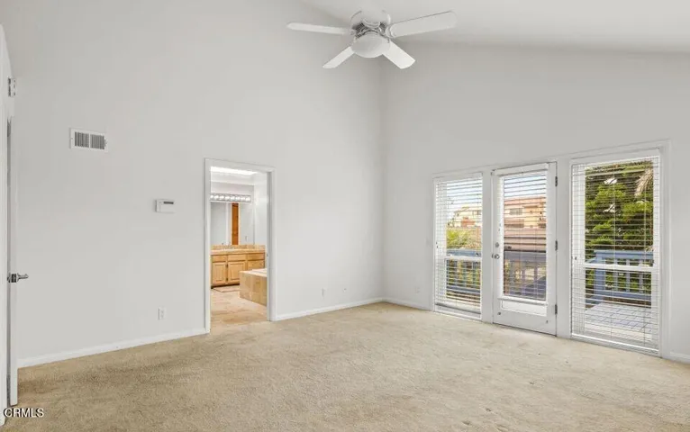 Outrigger upstairs unit 10