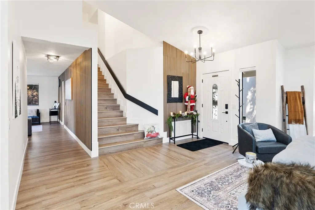30260 Gremlin Court, Running Springs, California 92382 home-pic-19