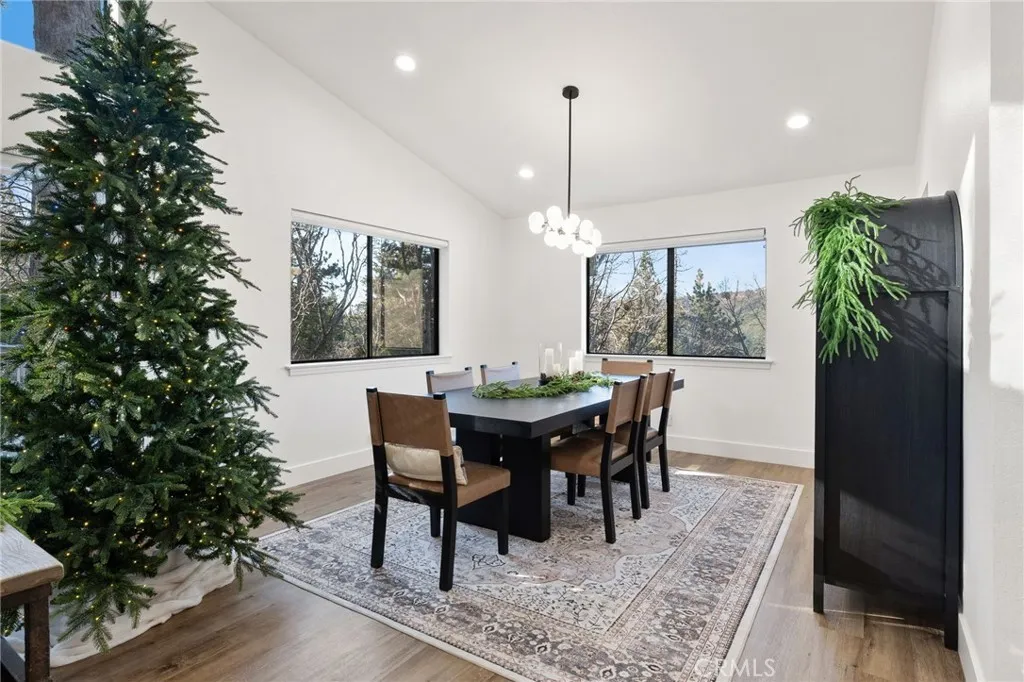 30260 Gremlin Court, Running Springs, California 92382 home-pic-6