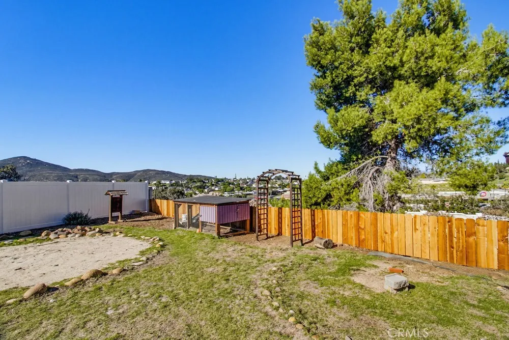 6551 Lake Ashmere Court, San Diego, California 92119 home-pic-36
