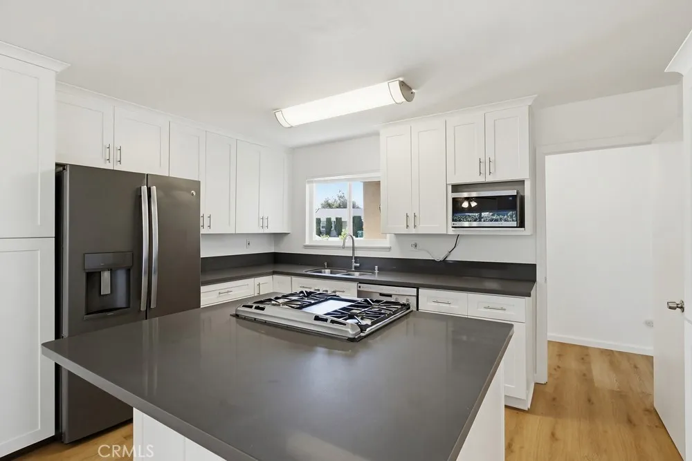 6551 Lake Ashmere Court, San Diego, California 92119 home-pic-6