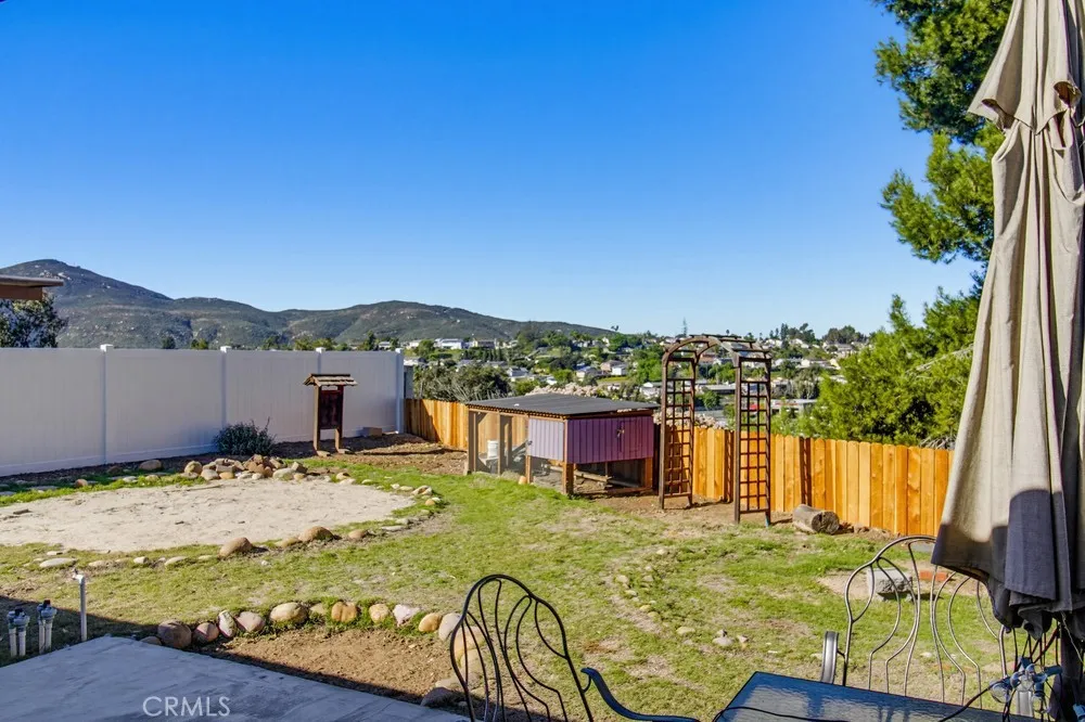 6551 Lake Ashmere Court, San Diego, California 92119 home-pic-37