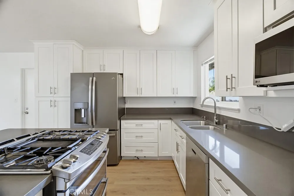 6551 Lake Ashmere Court, San Diego, California 92119 home-pic-4