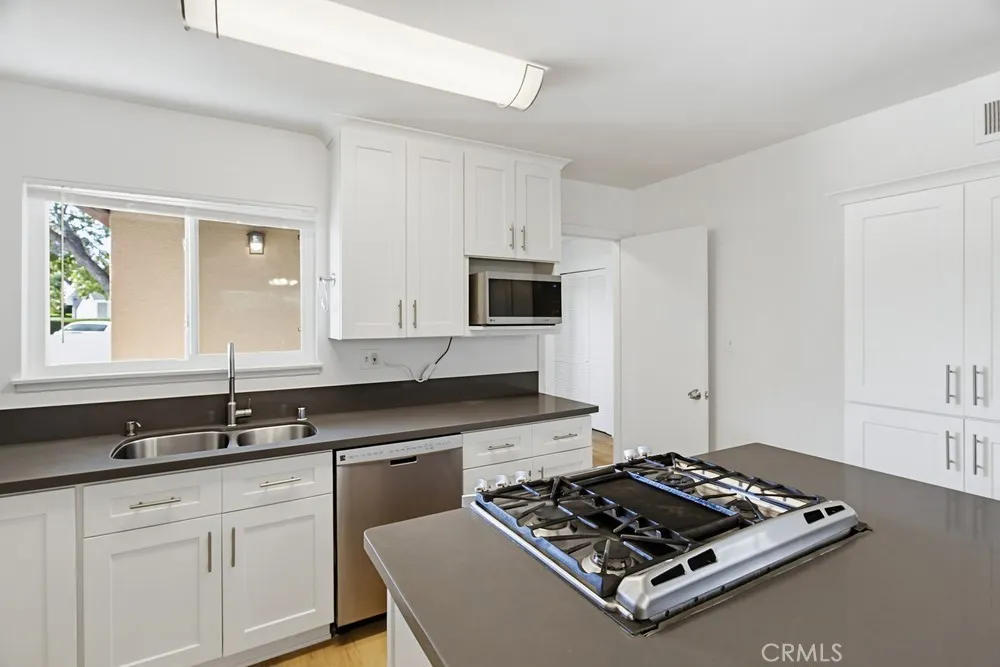 6551 Lake Ashmere Court, San Diego, California 92119 home-pic-7