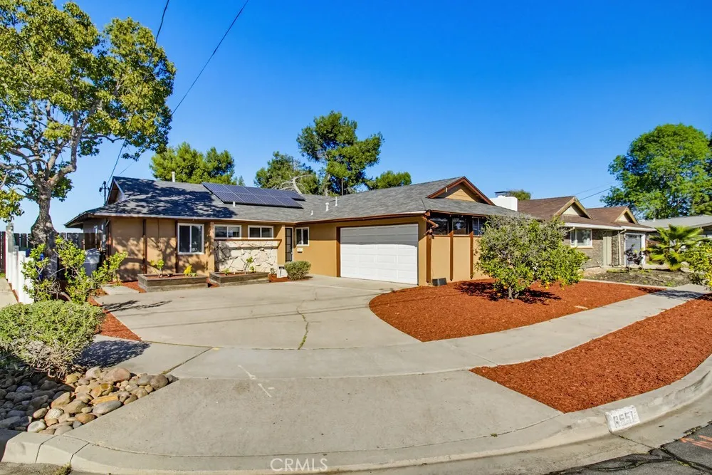 6551 Lake Ashmere Court, San Diego, California 92119 home-pic-2