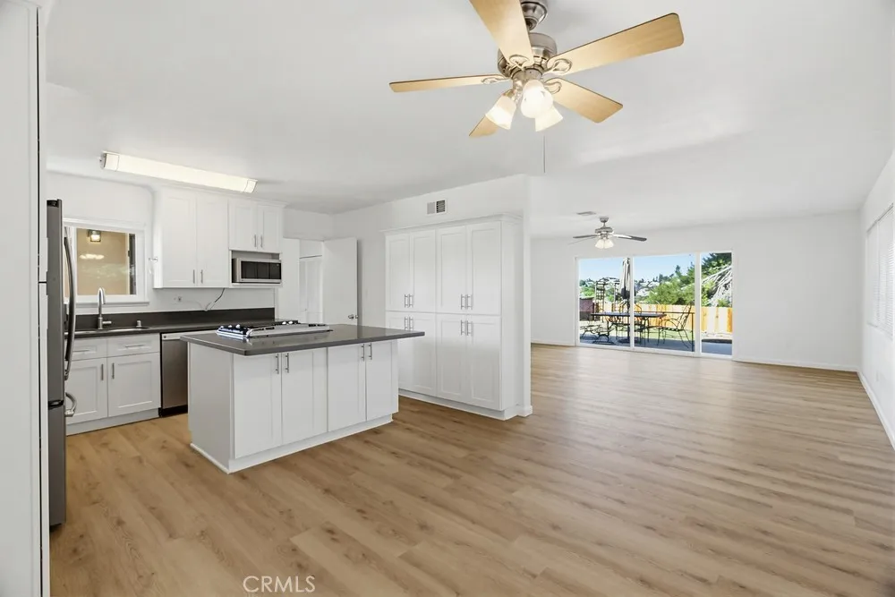 6551 Lake Ashmere Court, San Diego, California 92119 home-pic-9