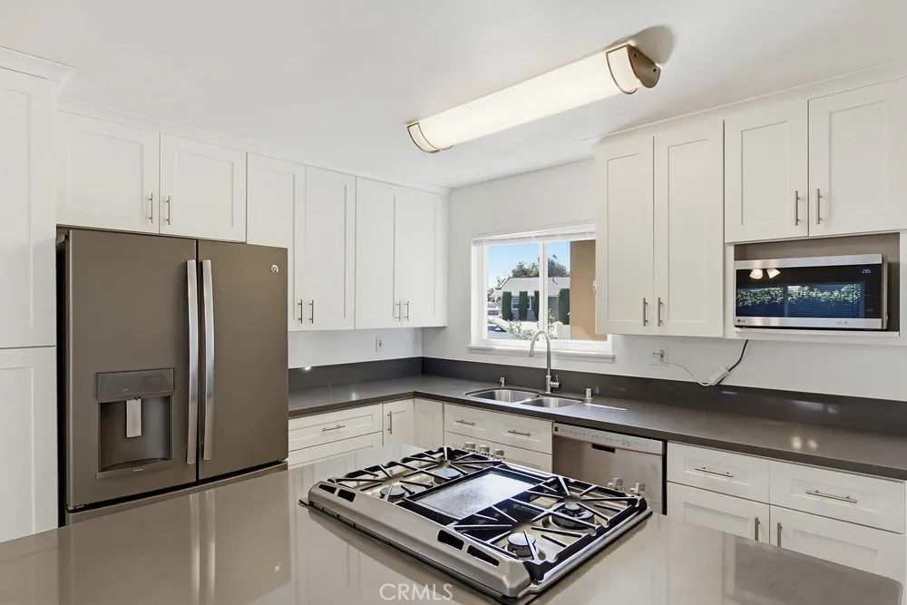 6551 Lake Ashmere Court, San Diego, California 92119 home-pic-8
