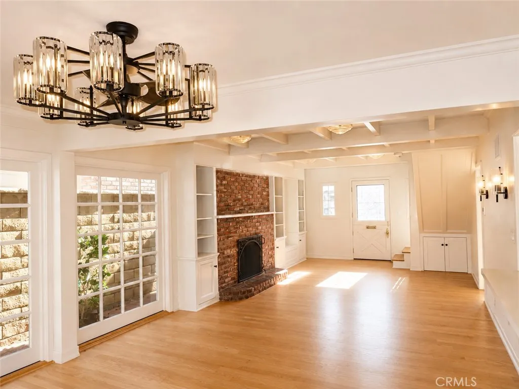 Dining Area/ Living Room