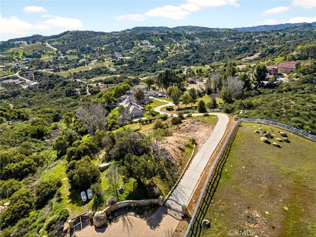 37840 Via Majorca, Murrieta, California 92562 home-pic-2