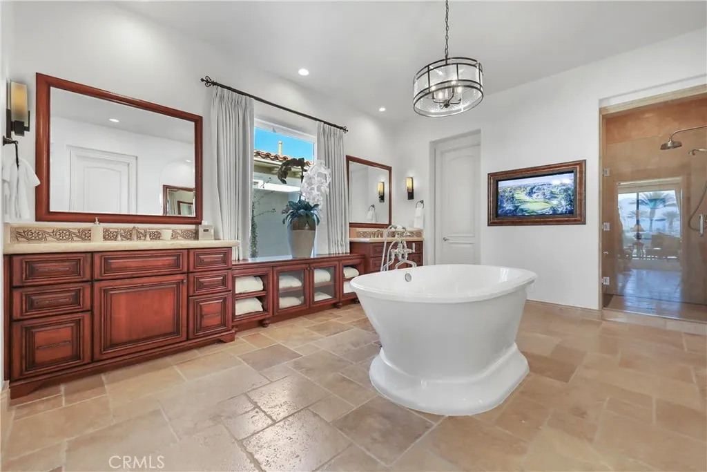 76518 Via Chianti, Indian Wells, California 92210 home-pic-23