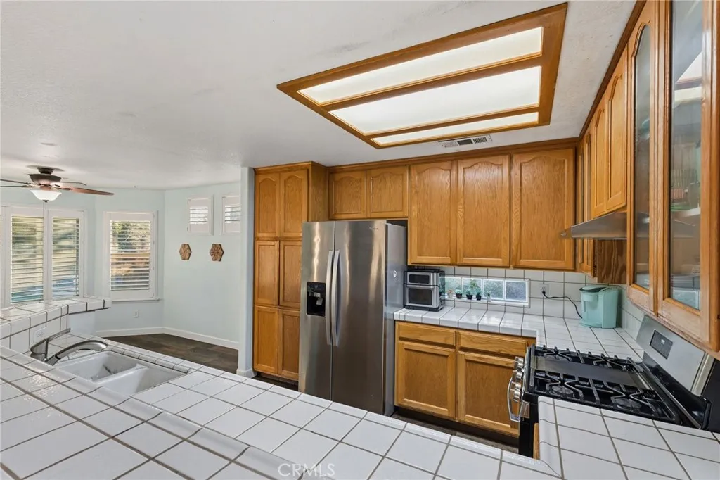 1126 Sprig Court, Merced, California 95340 home-pic-21
