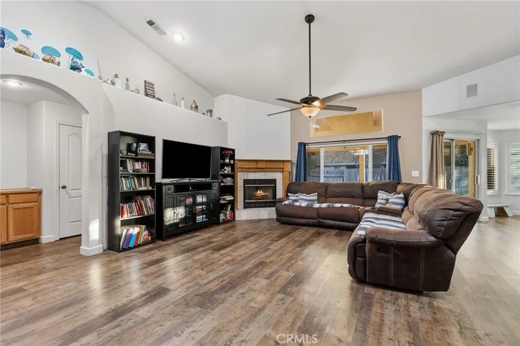 1126 Sprig Court, Merced, California 95340 home-pic-15