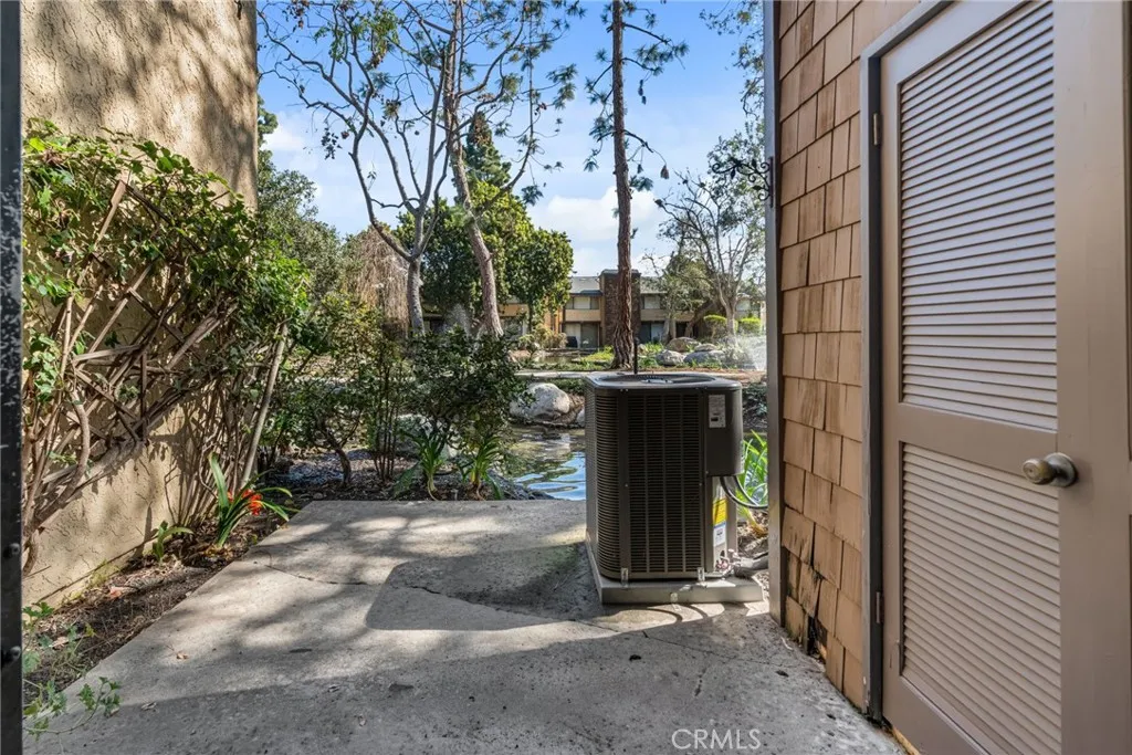 12750 Centralia 76, Lakewood, California 90715 home-pic-37