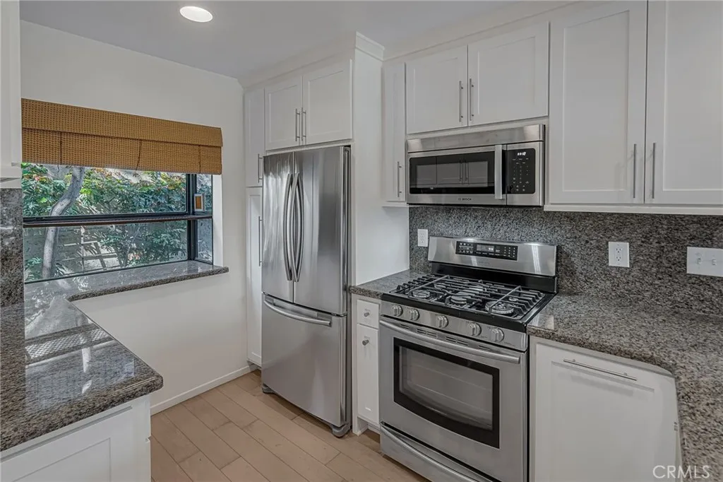 12750 Centralia 76, Lakewood, California 90715 home-pic-16