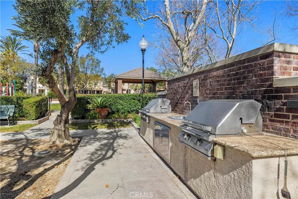 5368 Mantova Court, Fontana, California 92336 home-pic-30