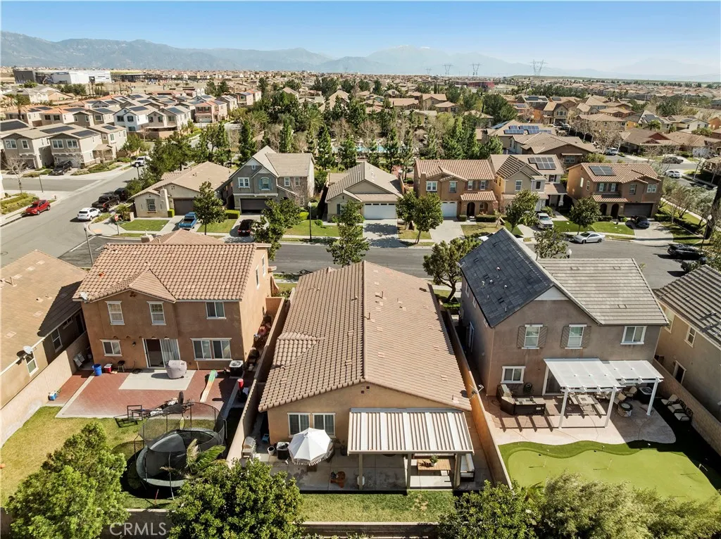 5368 Mantova Court, Fontana, California 92336 home-pic-19