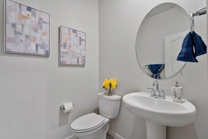 2111 Rosewood Drive, Hollister, California 95023