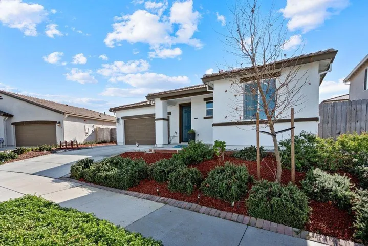 2111 Rosewood Drive, Hollister, California 95023