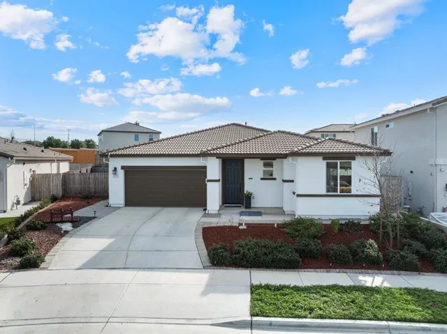 2111 Rosewood Drive, Hollister, California 95023