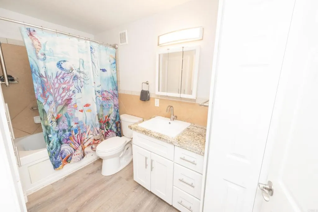 745 East Bradley Avenue 11, El Cajon, California 92021 home-pic-8