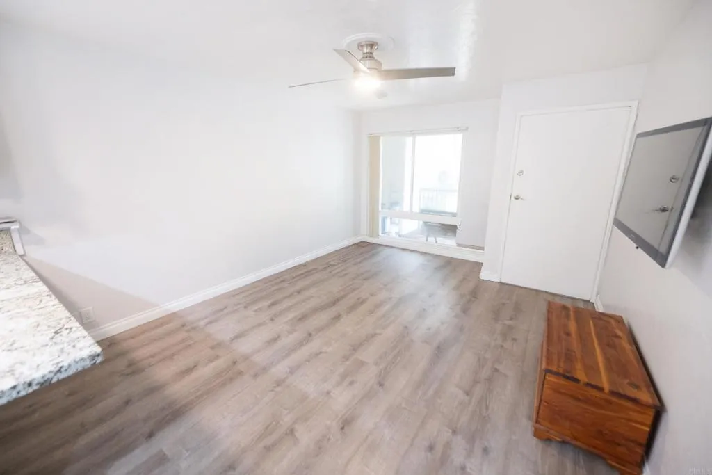 745 East Bradley Avenue 11, El Cajon, California 92021 home-pic-2