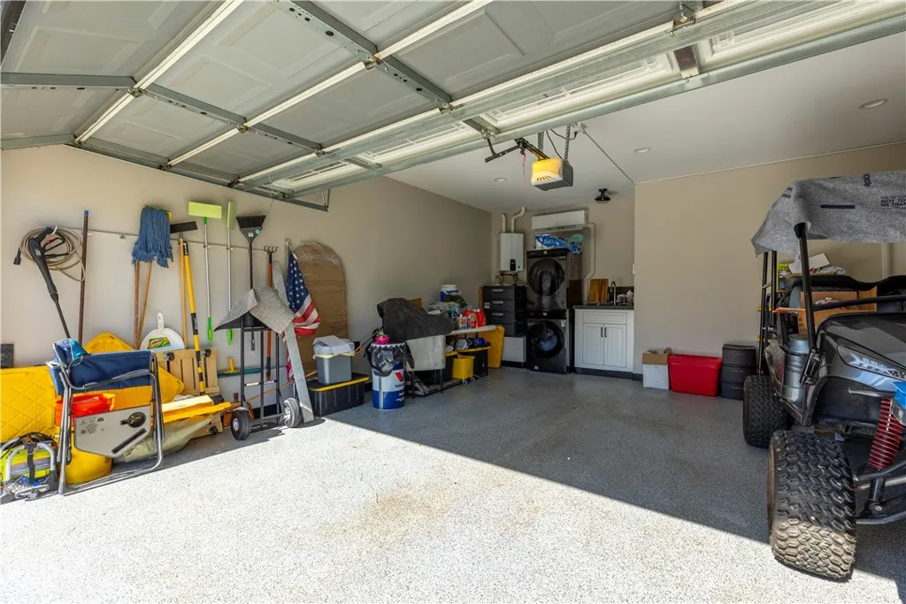 6175 Saint Andrews Way, Banning, California 92220 home-pic-20