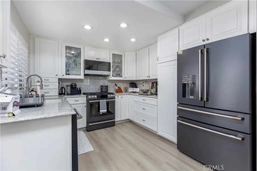 6175 Saint Andrews Way, Banning, California 92220 home-pic-7