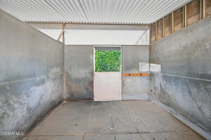 1625 Rambling Rd Simi Valley 2-85