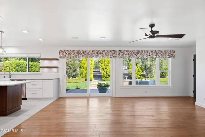 1625 Rambling Rd Simi Valley 2-40