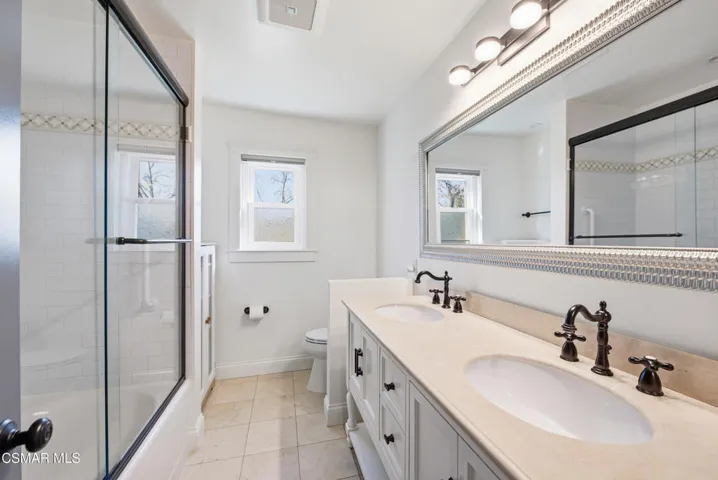 1625 Rambling Rd Simi Valley 2-42