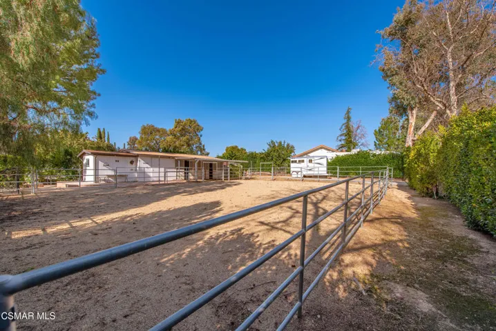 1625 Rambling Rd Simi Valley 2-93