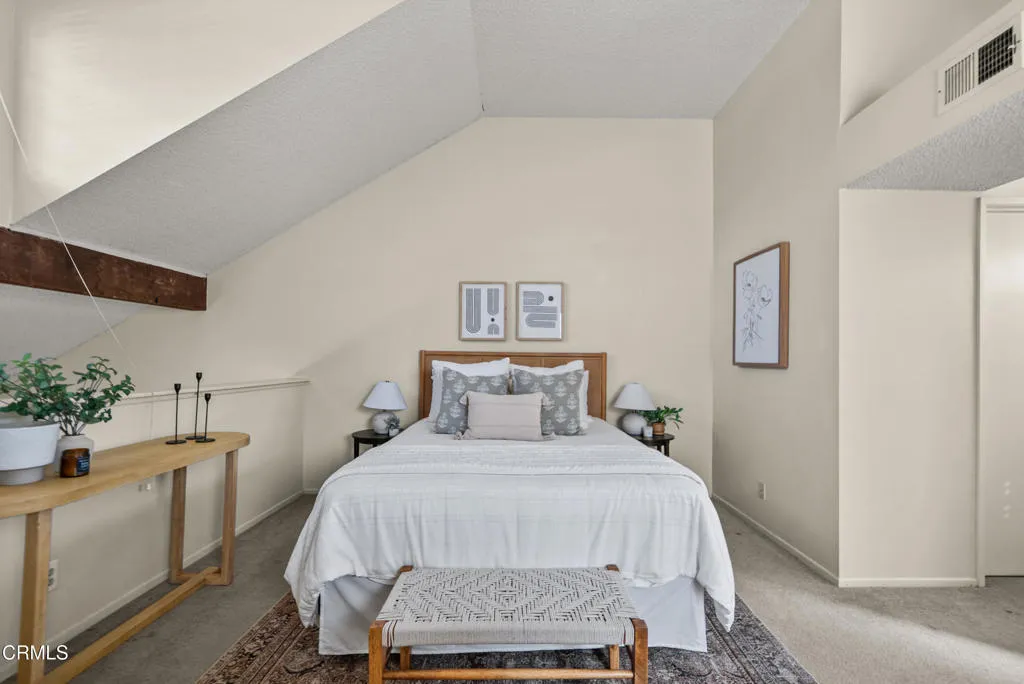 9771 Sweetwater Lane, Ventura, California 93004 home-pic-10