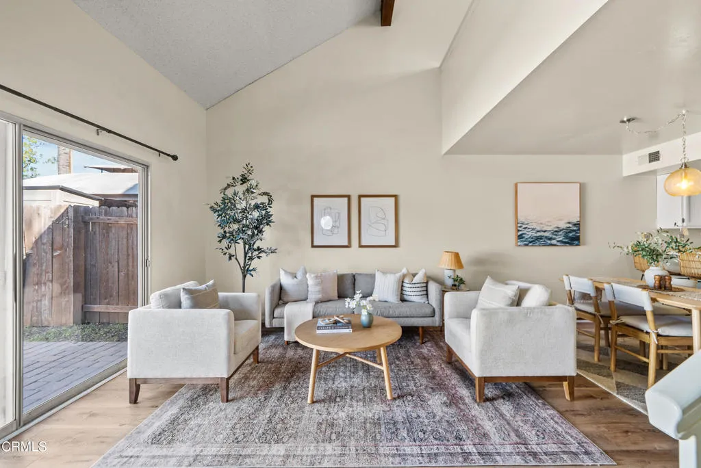 9771 Sweetwater Lane, Ventura, California 93004 home-pic-2