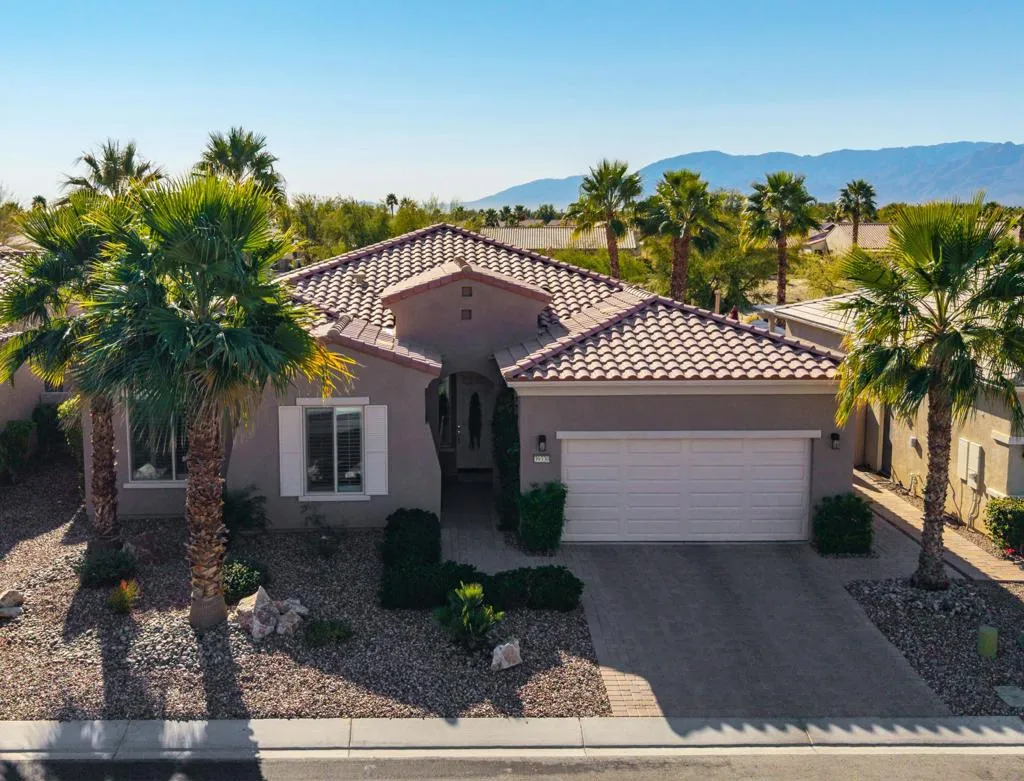 39330 Calle Tonala, Indio, California 92203 home-pic-1