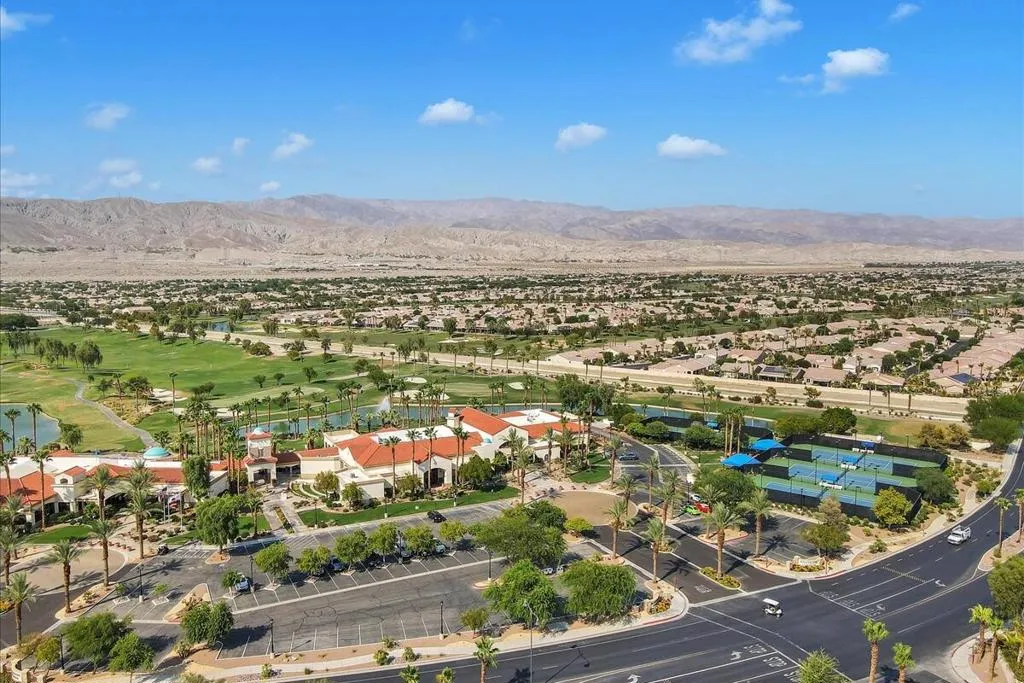39330 Calle Tonala, Indio, California 92203 home-pic-46