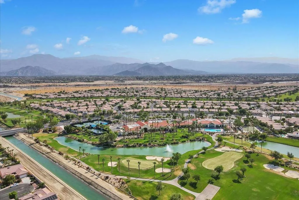 39330 Calle Tonala, Indio, California 92203 home-pic-44
