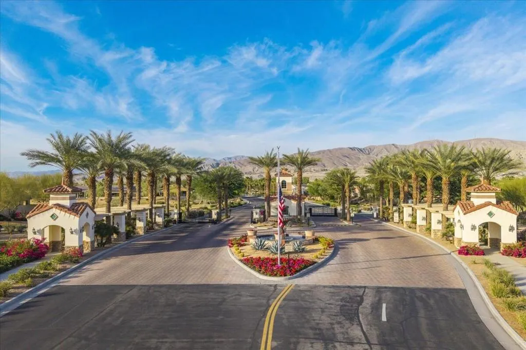 39330 Calle Tonala, Indio, California 92203 home-pic-61