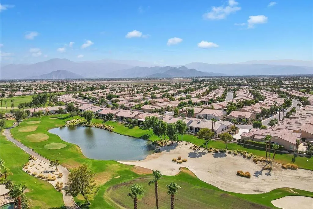 39330 Calle Tonala, Indio, California 92203 home-pic-52