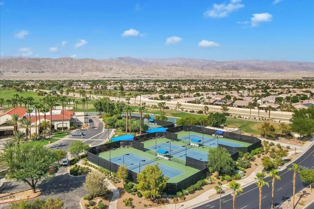39330 Calle Tonala, Indio, California 92203 home-pic-47