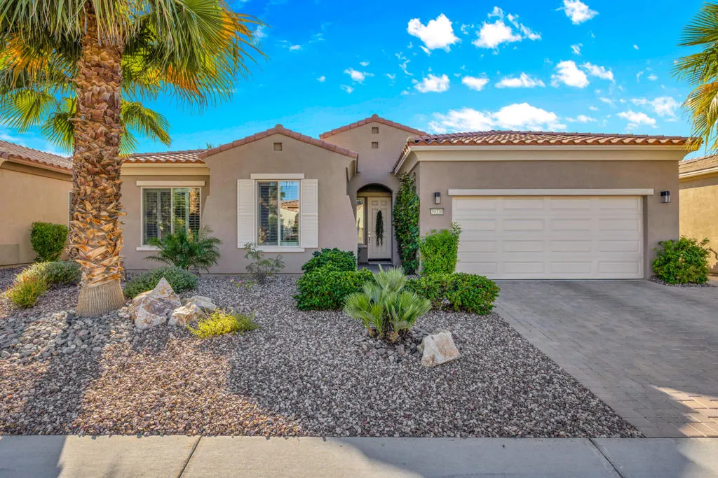 39330 Calle Tonala, Indio, California 92203 home-pic-4