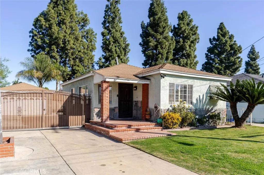 3813 Lyndora Street, Lynwood, California 90262 home-pic-2